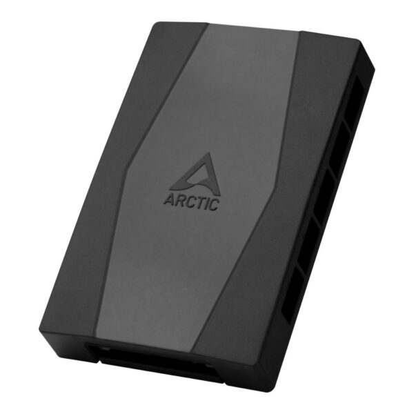 ARCTIC 10-Port PWM Fan Hub with SATA Power