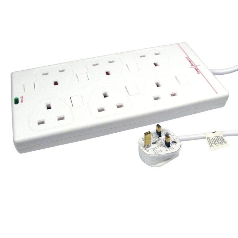 Cables Direct RB-03-6GANGSWD 3m 6-Way White Extension