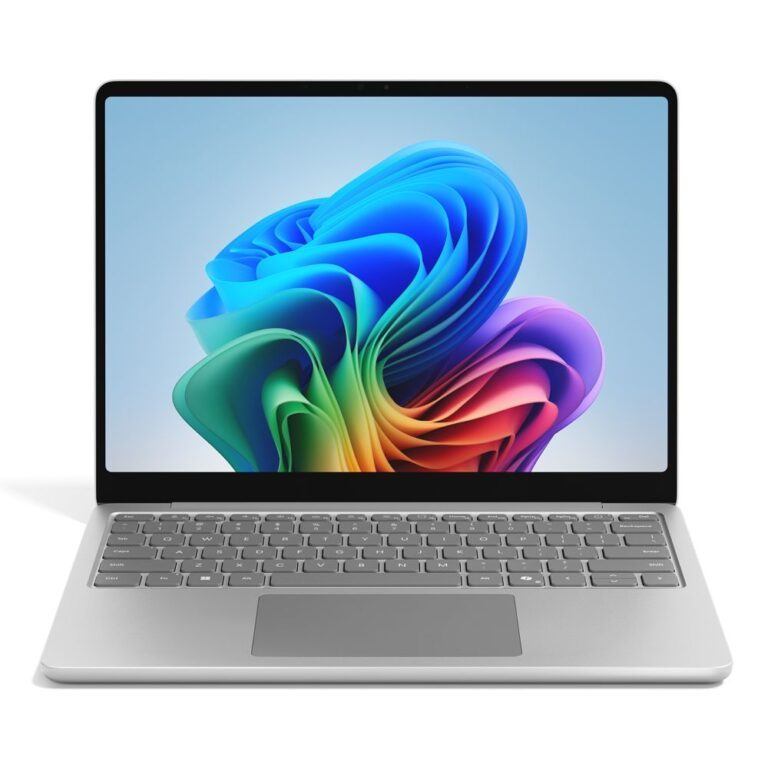 Microsoft Surface Laptop 13" Copilot+ PC Snapdragon 16 GB 256 GB SSD Wi-Fi 7 Win 11 Pro Platinum