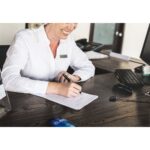 Kensington VeriMark Desktop 2.0 Fingerprint Key Windows Hello USB-A USB-C Biometric Authentication