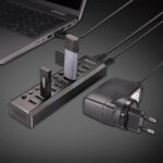 Lindy 10 Port USB 3.2 Gen 1 Hub with On/Off Switches, 1m Cable, 5Gbps, Black