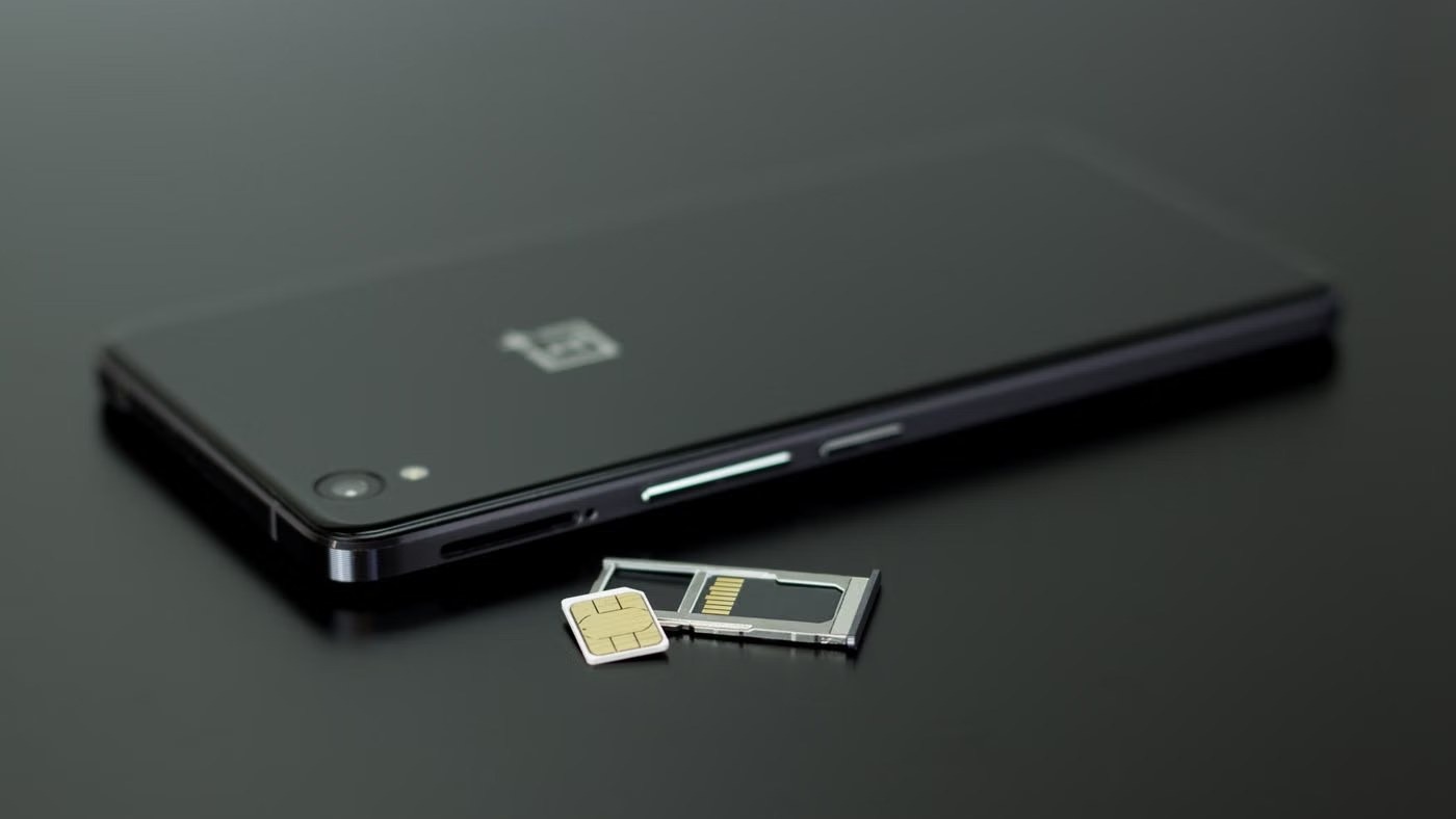How to Transfer an eSIM to a New Phone: Every UK Network, and the Mistake That Locks You Out