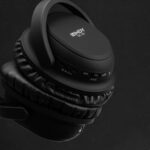 Lindy NC-60 Wired Active Noise Cancelling Headphones 3.5mm Connector Black