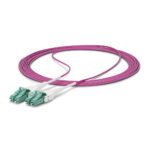 StarTech.com OM4 Multimode Fibre Cable LC to LC 1m Erika Violet Uniboot OFNR Riser 40G/100G