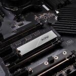 XPG GAMMIX S60 512 GB M.2 2280 NVMe SSD PCIe 4.0 with Heatsink
